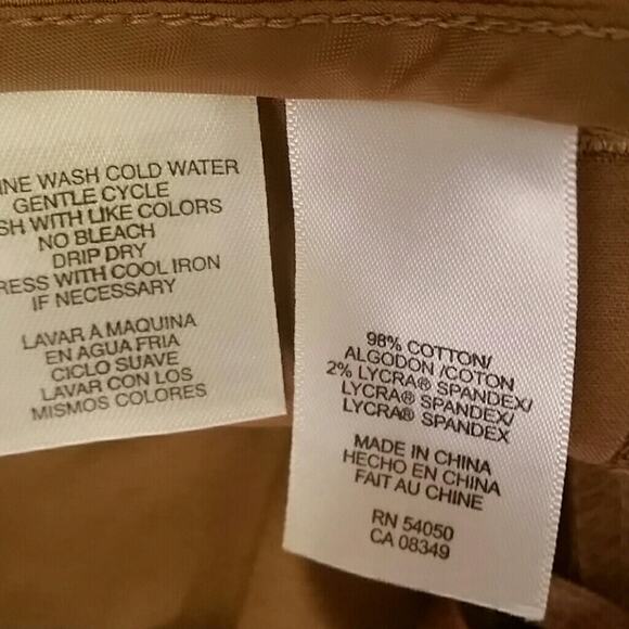 NWT. Jones New York Gold Pants. 6P - Picture 4 of 5